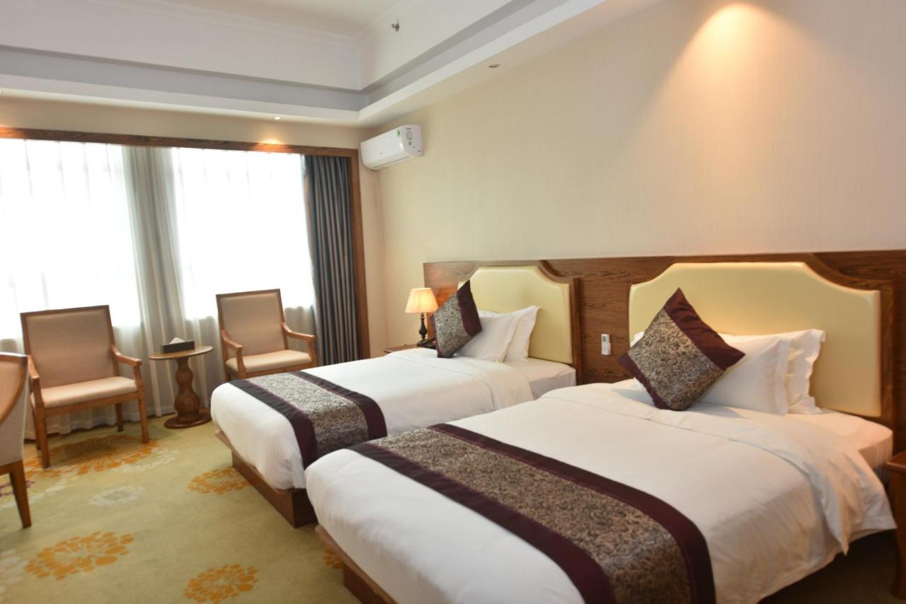 Hong Van Grand Hotel Mong Cai Exterior photo