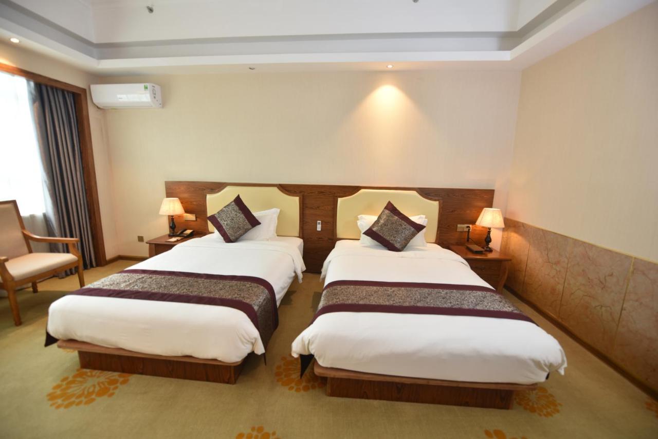 Hong Van Grand Hotel Mong Cai Exterior photo